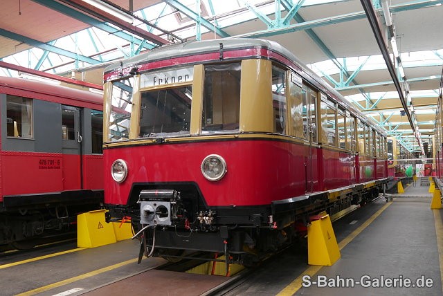 277 003 am 18.05.2019 in der Triebwagenhalle Erkner - Foto: Olaf Hoell 277 003 am 18.05.2019 in der Triebwagenhalle Erkner - Foto: Olaf Hoell