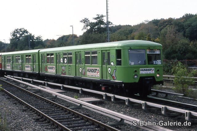 477 141 am 12.10.1996 in Berlin-Grunewald - S-Bahn-Galerie.de 477 141 am 12.10.1996 in Berlin-Grunewald - S-Bahn-Galerie.de