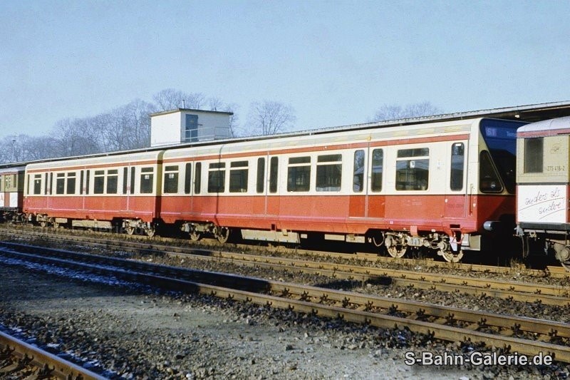 Prototyp 480 003 - BVG und S-Bahn Berlin - S-Bahn-Galerie.de Prototyp 480 003 - BVG und S-Bahn Berlin - S-Bahn-Galerie.de