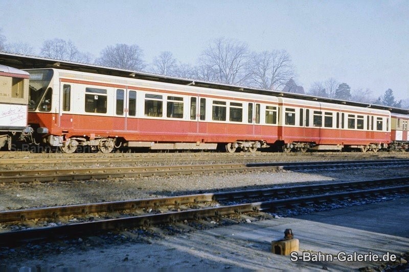 Prototyp 480 003 - BVG und S-Bahn Berlin - S-Bahn-Galerie.de Prototyp 480 003 - BVG und S-Bahn Berlin - S-Bahn-Galerie.de