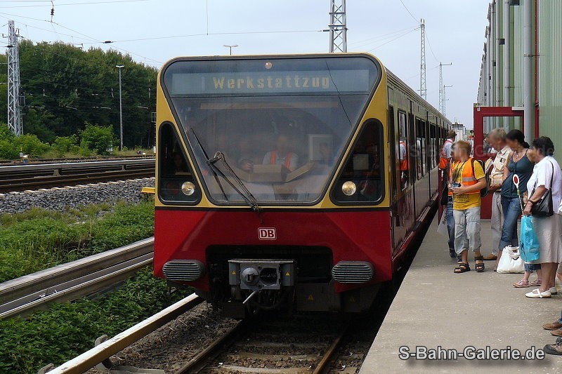 480 045 am 08.08.2010 in Grünau - S-Bahn-Galerie.de 480 045 am 08.08.2010 in Grünau - S-Bahn-Galerie.de