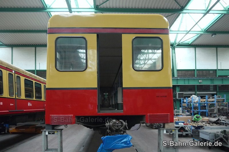 480 561 am 11.08.2012 in der S-Bahn Hauptwerkstatt Berlin-Schöneweide - S-Bahn-Galerie.de 480 561 am 11.08.2012 in der S-Bahn Hauptwerkstatt Berlin-Schöneweide - S-Bahn-Galerie.de