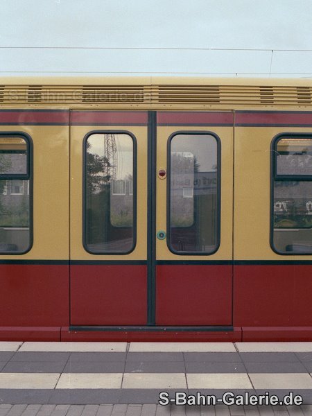 480 073 am 08.07.2002 in Hennigsdorf - S-Bahn-Galerie.de 480 073 am 08.07.2002 in Hennigsdorf - S-Bahn-Galerie.de