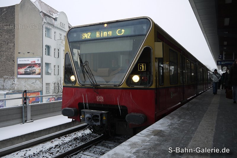 480 085 am 21.01.2013 mit Eiszapfen in Berlin-Wedding - S-Bahn-Galerie.de 480 085 am 21.01.2013 mit Eiszapfen in Berlin-Wedding - S-Bahn-Galerie.de