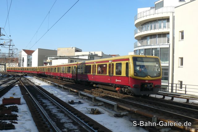 481 501 am 20.02.2010 in Berlin-Friedrichstraße - Foto Olaf Hoell 481 501 am 20.02.2010 in Berlin-Friedrichstraße - Foto Olaf Hoell