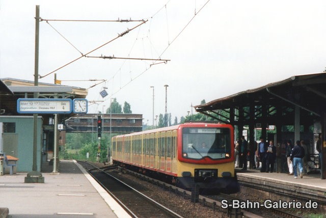 481 007 im Juni 1997 in Berlin-Charlottenburg - Sammlung Olaf Hoell 481 007 im Juni 1997 in Berlin-Charlottenburg - Sammlung Olaf Hoell