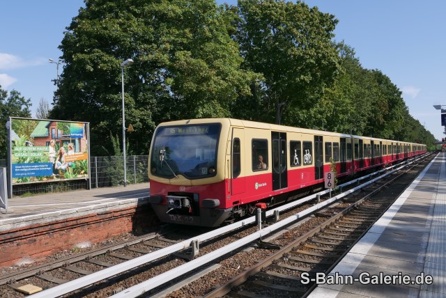 481 080 am 16.09.2023 in Berlin-Biesdorf - Foto: Olaf Hoell 481 080 am 16.09.2023 in Berlin-Biesdorf - Foto Olaf Hoell