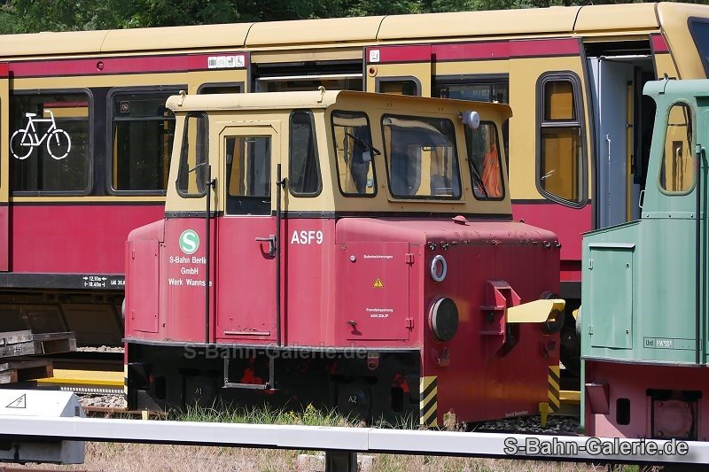 ASF EL 16 - AkkuSchleppFahrzeug am 18.06.2023 im S-Bw Berlin-Wannsee - Foto: Olaf Hoell ASF EL 16 - AkkuSchleppFahrzeug am 18.06.2023 im S-Bw Berlin-Wannsee - Foto: Olaf Hoell