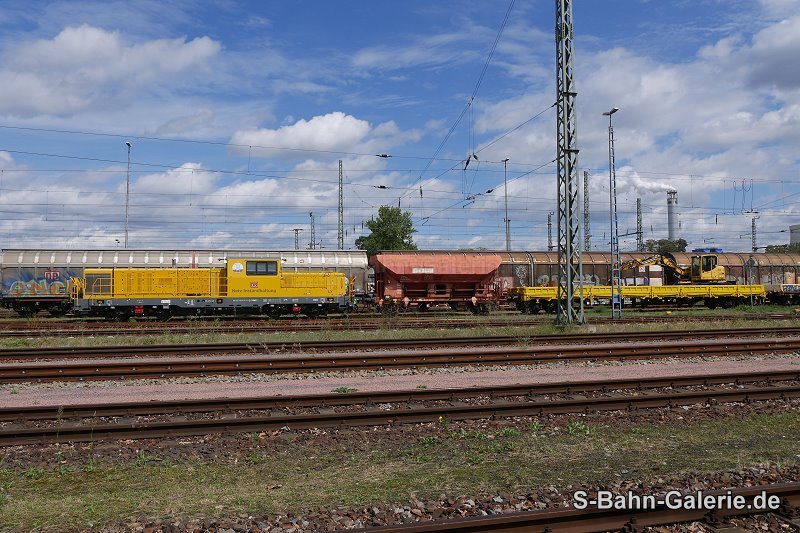 Lok 1004 501 (Hänsel) am 02.08.2023 in Berlin, Güterbahnhof Ruhleben - Foto: Olaf Hoell Lok 1004 501 (Hänsel) am 02.08.2023 in Berlin, Güterbahnhof Ruhleben - Foto: Olaf Hoell