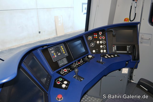 Baureihe 484 - Führerstand - S-Bahn Berlin - S-Bahn-Galerie.de Baureihe 484 - Führerstand - S-Bahn Berlin - S-Bahn-Galerie.de