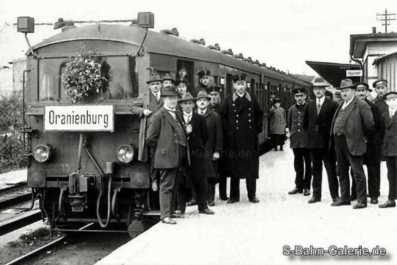 Baureihe ET 169 - Bauart Bernau - Eröffnungszug nach Oranienburg 1925 - S-Bahn Berlin - S-Bahn-Galerie.de Baureihe ET 169 - Bauart Bernau - Eröffnungszug nach Oranienburg 1925 - S-Bahn-Galerie.de
