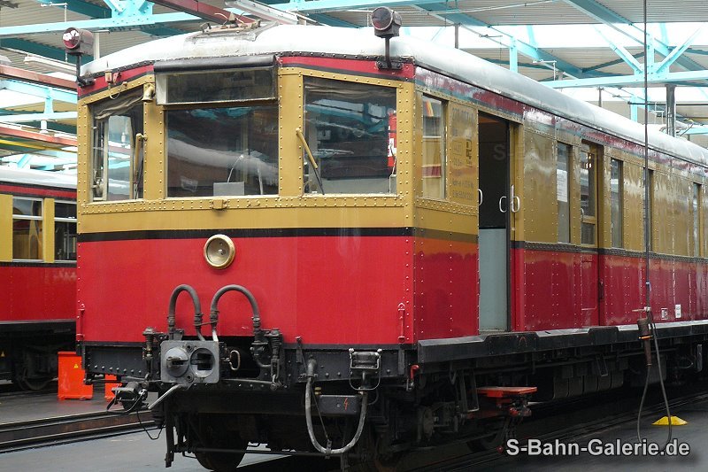 Gerätezug S-Bw Friedrichsfelde - Bauart Bernau - S-Bahn-Galerie.de Gerätezug S-Bw Friedrichsfelde - Bauart Bernau - S-Bahn-Galerie.de
