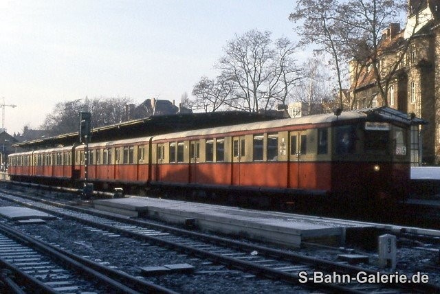 Bauart Stadtbahn 1988 in Lichterfelde-West - Sammlung Olaf Hoell Bauart Stadtbahn 1988 in Lichterfelde-West - Sammlung Olaf Hoell