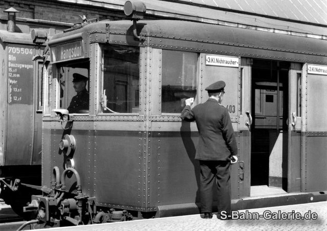 ET 165 403 um 1942 in Bernau - Sammlung Olaf Hoell ET 165 403 um 1942 in Bernau - Sammlung Olaf Hoell