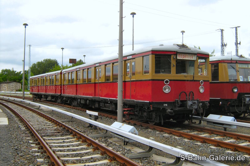 275 959 (Bauart Wannsee) am 02.06.2007 in Erkner - S-Bahn-Galerie.de 275 959 (Bauart Wannsee) am 02.06.2007 in Erkner - S-Bahn-Galerie.de