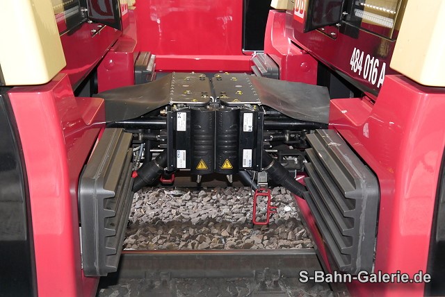Scharfenbergkupplung - S-Bahn-Galerie.de Scharfenbergkupplung - S-Bahn-Galerie.de